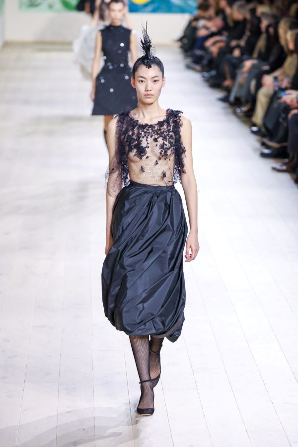 Dior-spring-2025-couture-16-LN.jpg 600x400