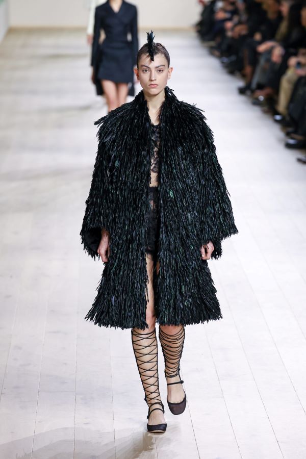 Dior-spring-2025-couture-23-LN.jpg 600x400