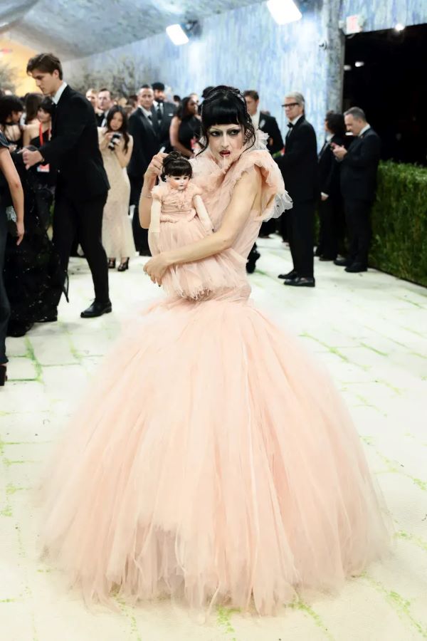 Met Gala’s-2026-12-LN.jpg 600x400