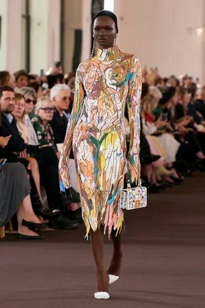 Paris-Fashion-Week-2023-4+.jpg 600x400