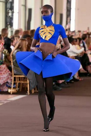 Paris-Fashion-Week-2023-6+.jpg 600x400