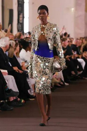 Paris-Fashion-Week-2023-8+.jpg 600x400
