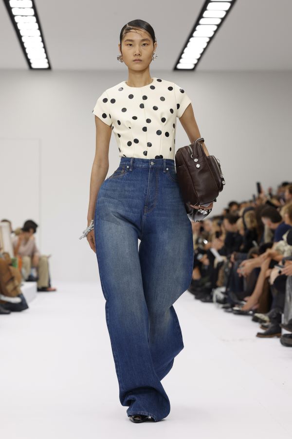 barrel-jeans-2-LN .jpg 600x400