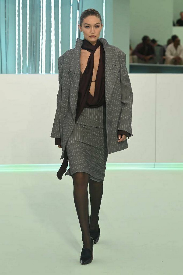 fashion-7-LN.jpg 600x400