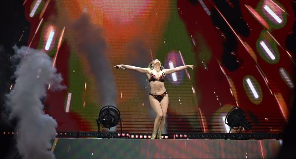 jenifer-lopes-20-LN.jpg 300x400
