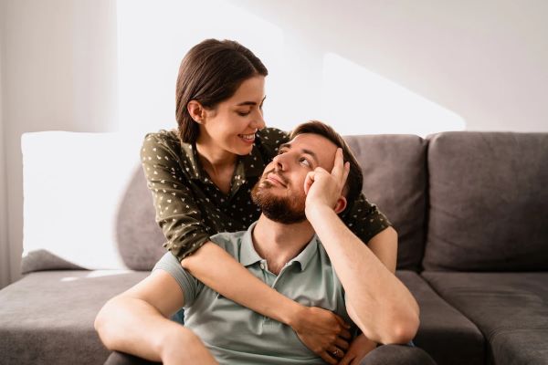 lovers-1-LN.jpg 600x400