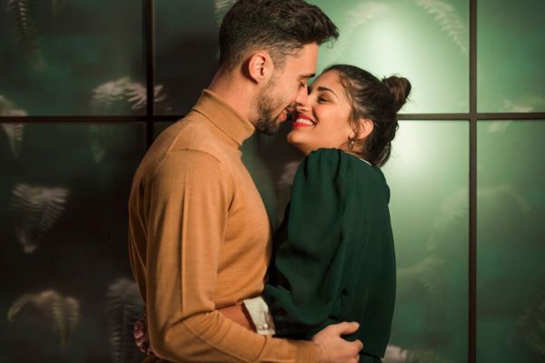 lovers-3-LN.jpg 600x400