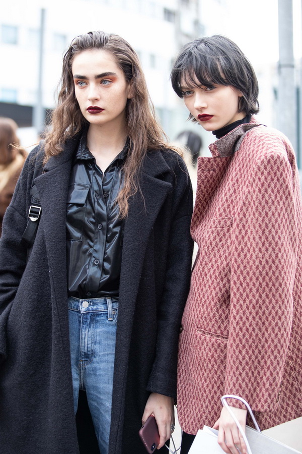 600x580