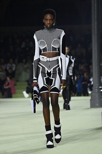 1-1-20220303-balmain-17 600x400