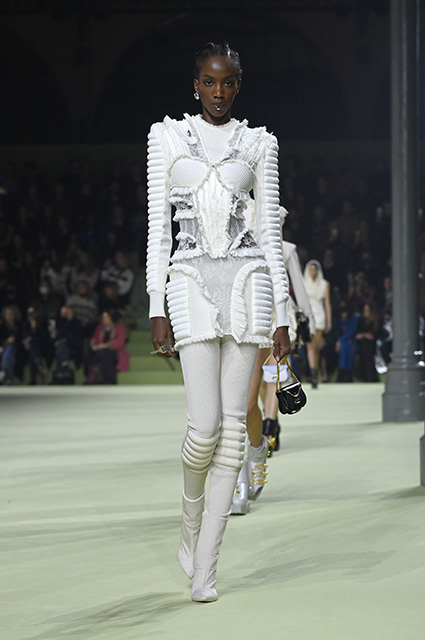 1-5-20220303-balmain-14 600x400