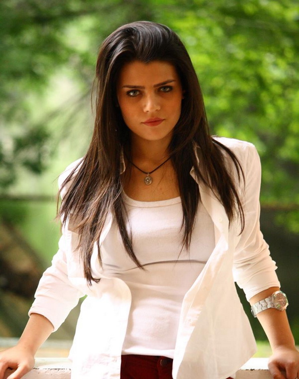 Anna Movsesyan3 600x580