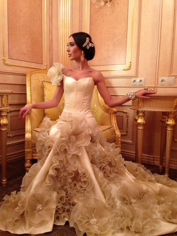 nazeni hovhannisyan10 600x580
