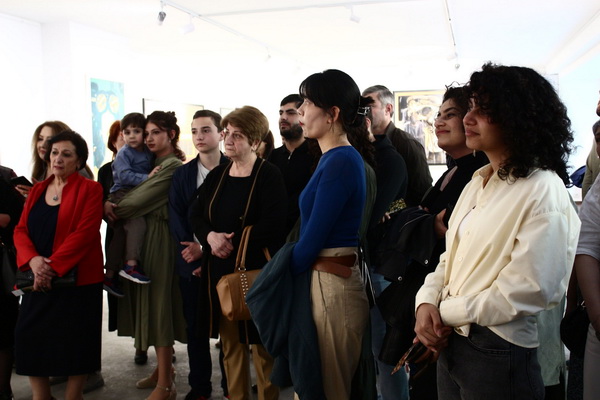 Artut-Hovhannisyan-015-LN.jpg 600x400