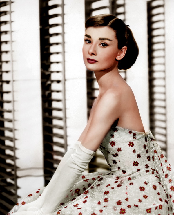 Audrey-Hepburn-6.jpg 600x580