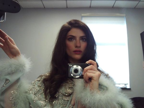 Ella-Rubin-3-LN.jpg 600x400