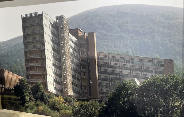 Martin-Miqaelyan-100-15-LN..jpg 300x400