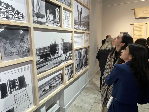 Martin-Miqaelyan-100-16-LN..jpg 300x400