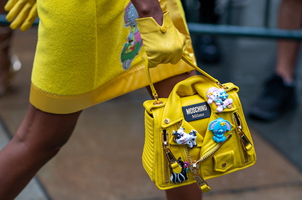 Moschino-16-LN.jpg 600x400