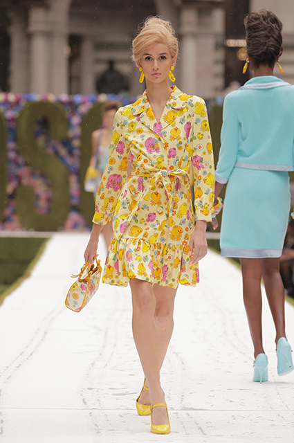 Moschino-9-LN.jpg 600x400