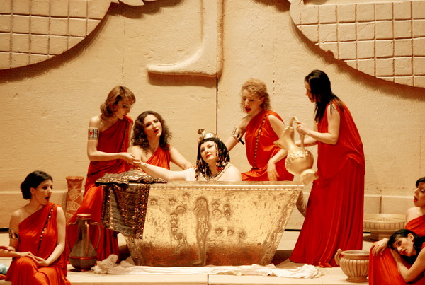 Qristine Sahakyan 600x580