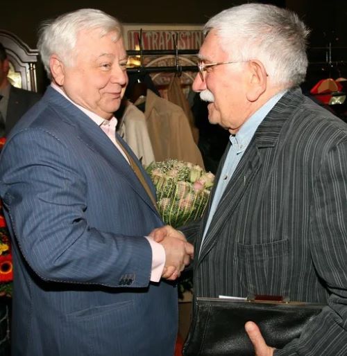 armen-djigarkhanyan-9-LN.jpg 600x400
