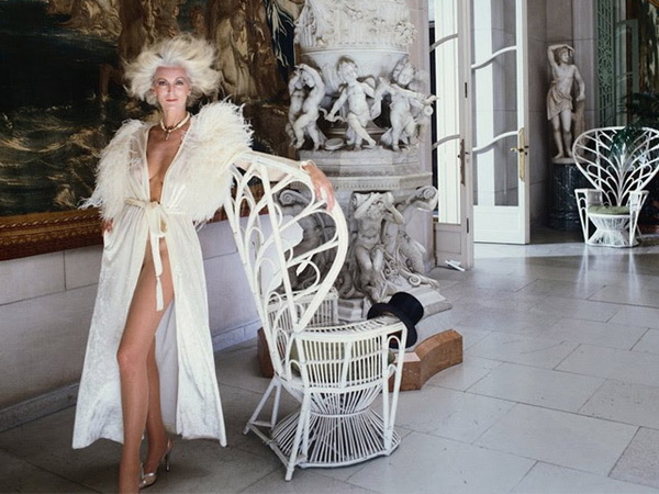 carmen-dellorefice-2.jpg 600x580