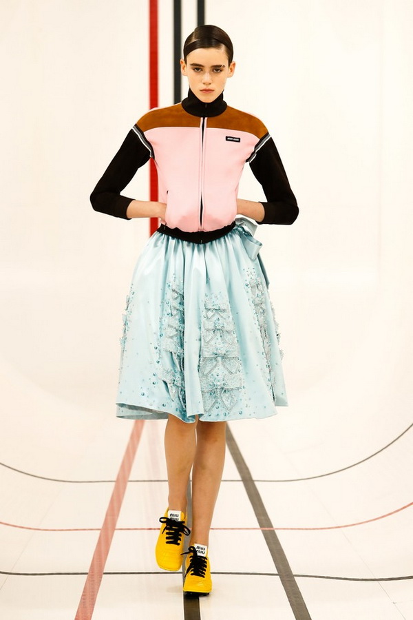 moda-2021-3-1-LN.jpg 600x400