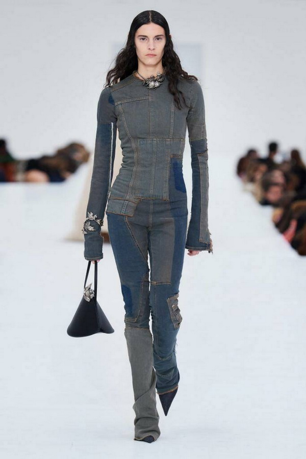 moda-automn-2210-3-2--LN.jpg 600x400