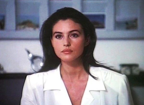 monika-beluchi-10-LN+ 300x400