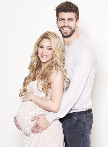 shakira-40-10-LN.jpg 600x580